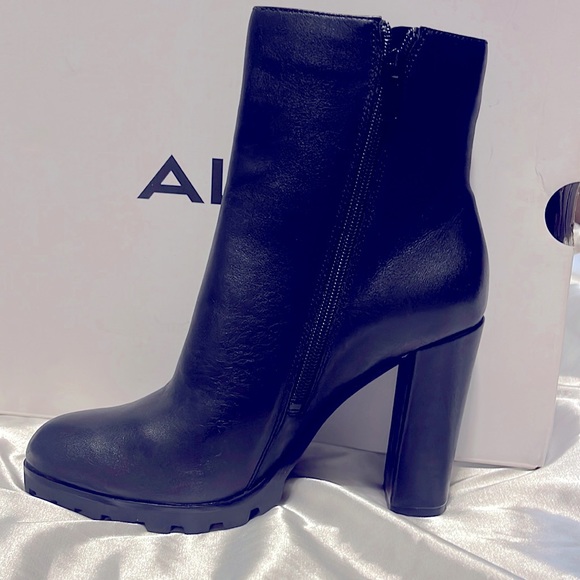 New - Picture 4 of 5